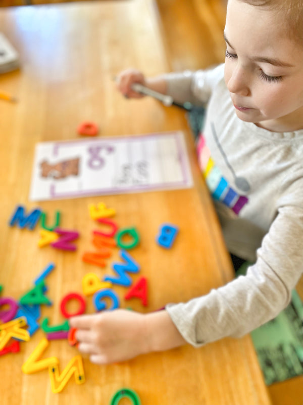 Read + PLAY: Word Families