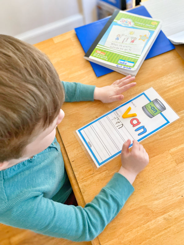 Read + PLAY: Word Families